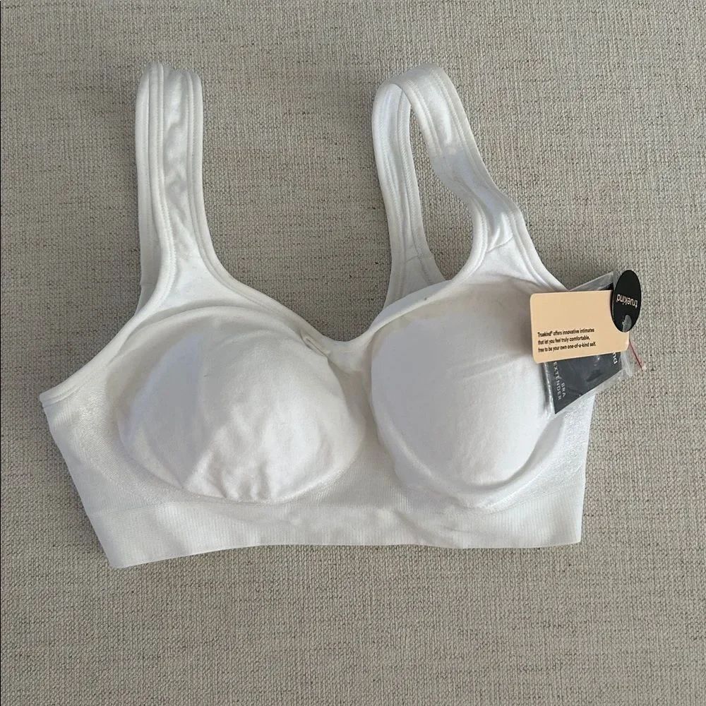 Truekind Daily Comfort Wireless Shaper Bra, White, Size Small, NWT